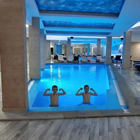 Appartement & S20 Milmari *