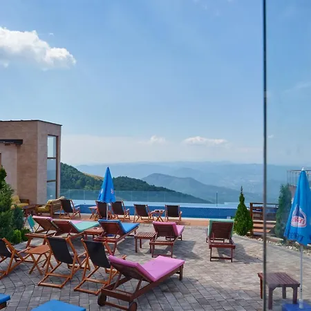 Appartement & S20 Milmari *