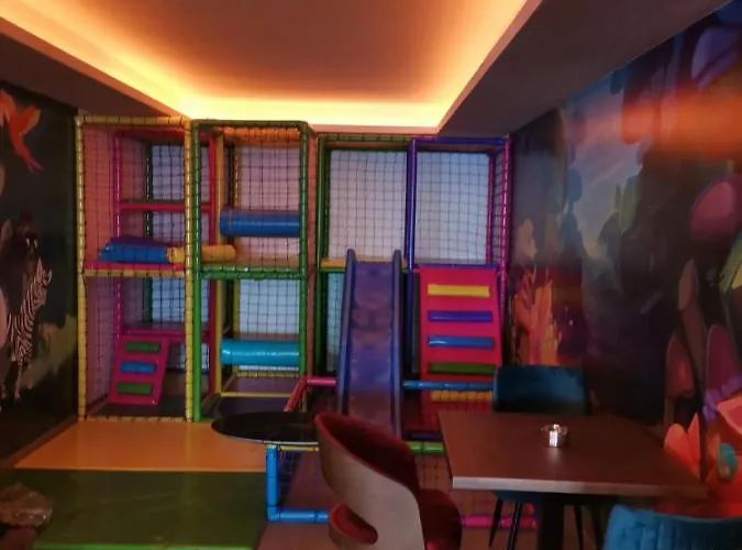 & S20 Milmari 公寓 科帕奥尼克